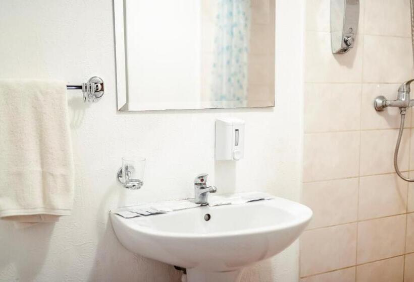 شقة غرفة واحدة, Royal Village Resort