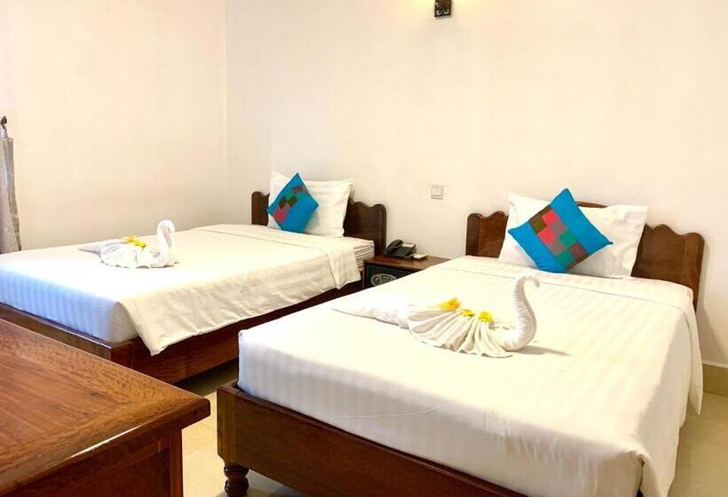 Номер Стандарт, The One By Nika