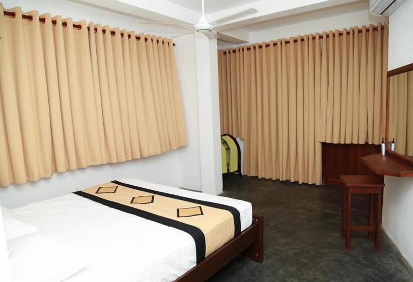 Standard-huone Parveke, Four Season Guest House