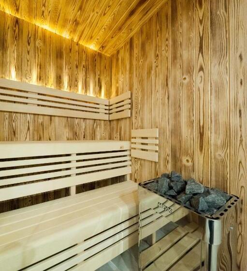 デラックストリプルルーム, Four Seasons In Benecko