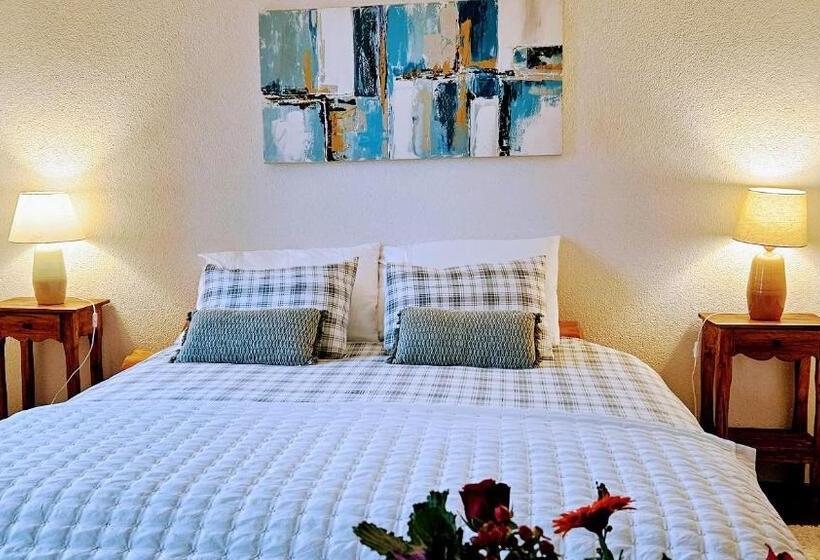 Номер Стандарт Вид на Горы, Hôtel Restaurant Du Marchairuz