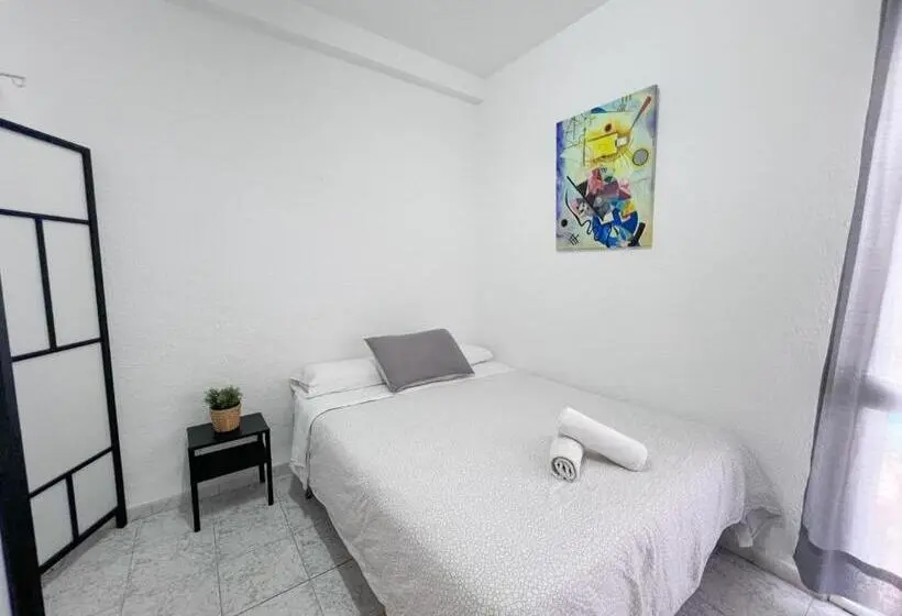 Standardzimmer, Müde Hostel