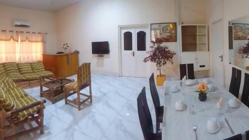 ویلای 3 خوابه, Marrets International Villa