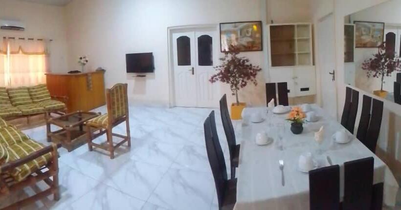 ویلای 3 خوابه, Marrets International Villa