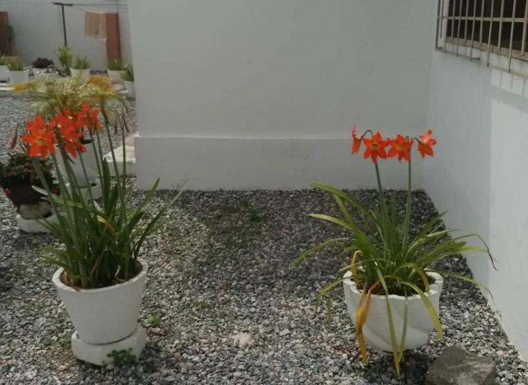 اتاق لوکس با تخت بزرگ, Marrets International Villa