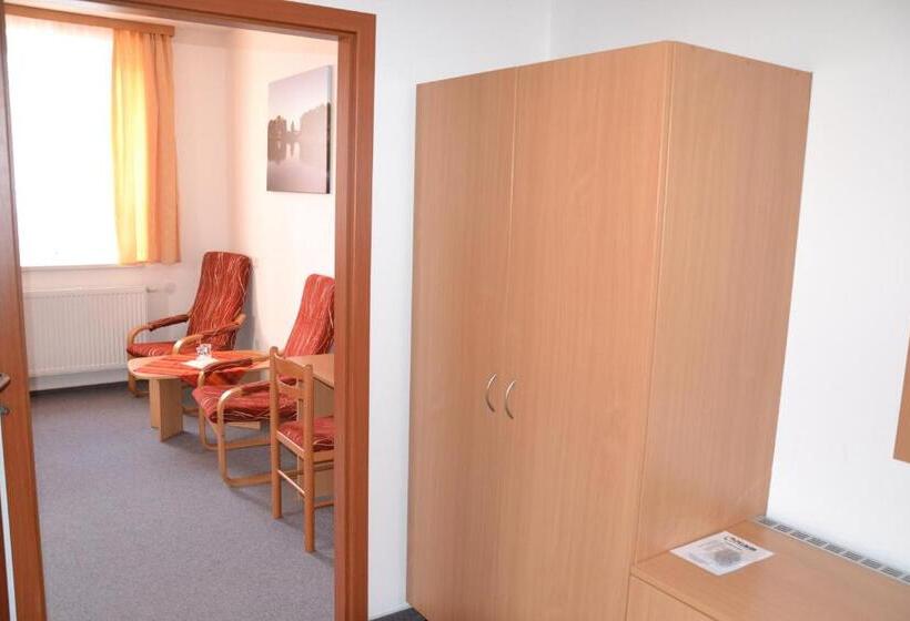 스탠다드 트리플 룸, Pelikan Purkarec