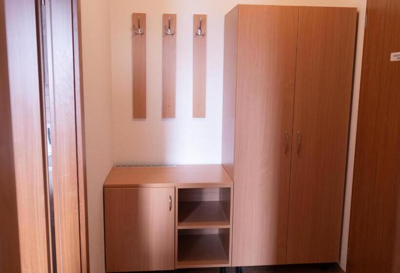 디럭스 룸, Pelikan Purkarec