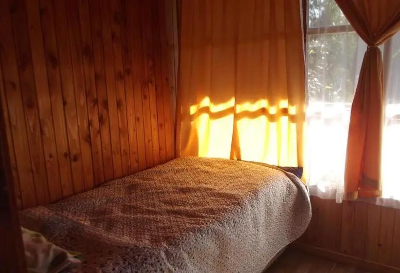 スタンダードバンガロー, Refugio De Caty
