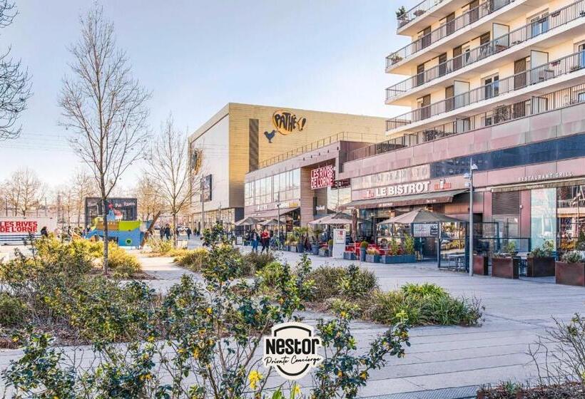 침실 1개 주택, The Castle House