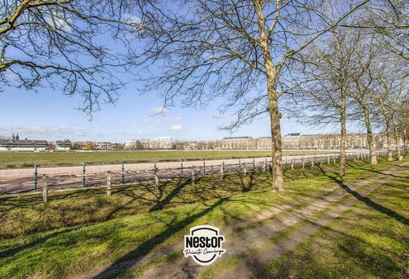 בית, חדר שינה 1, The Castle House