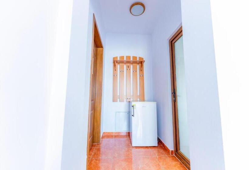 اتاق استاندارد با بالکن, Vila Babai