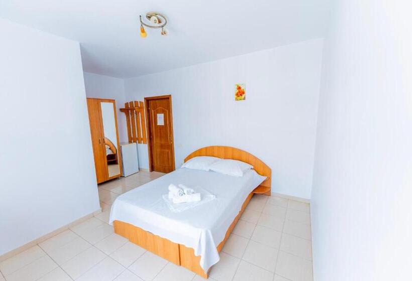 اتاق استاندارد با بالکن, Vila Babai