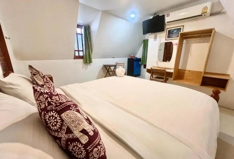 Superior-bungalow, Pijittra Resort