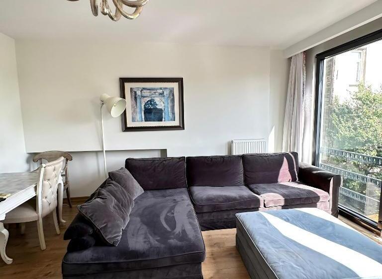 شقة غرفة واحدة, Summitvista Smart Homes