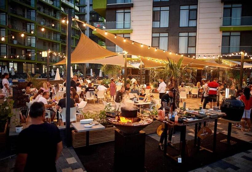 آپارتمان 1 خوابه با تراس, Apartament Rise And Shine 1 By Alz