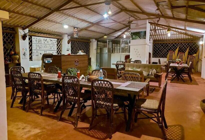 디럭스 룸, Grand Narmada Homestay Jungle Resort , Madhya Pradesh