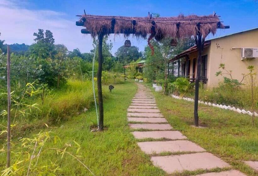 디럭스 룸, Grand Narmada Homestay Jungle Resort , Madhya Pradesh