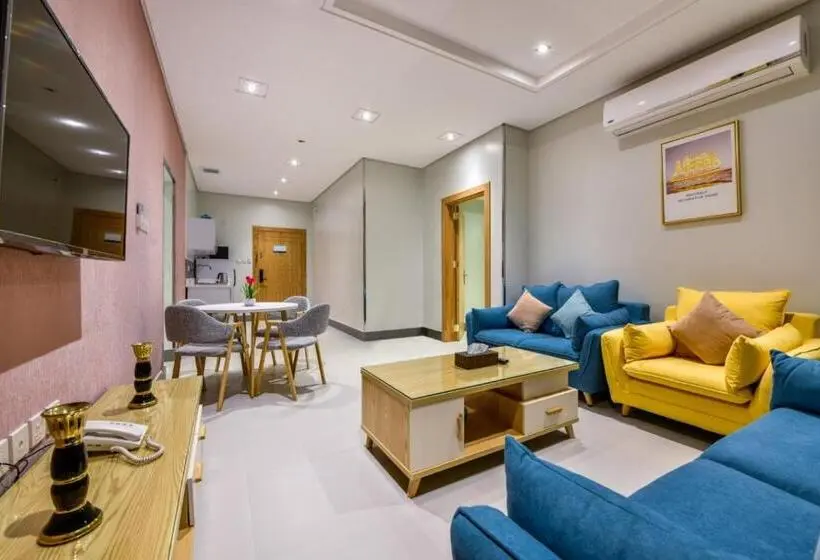 Huoneisto 2 Makuuhuonetta, Amar Suites