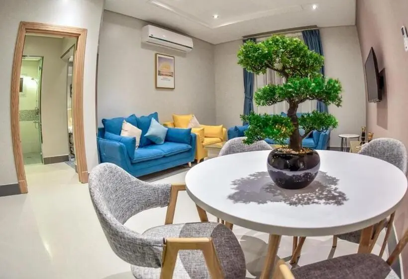 Huoneisto 3 Makuuhuonetta, Amar Suites
