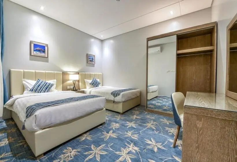 Huoneisto 3 Makuuhuonetta, Amar Suites