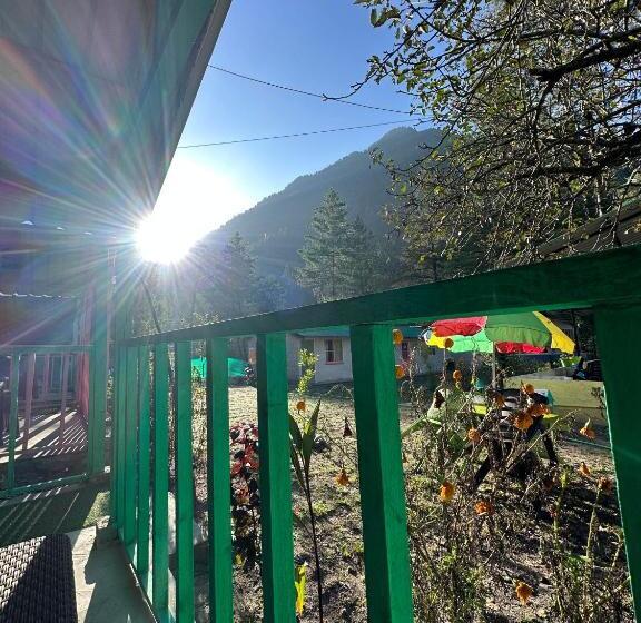 Habitación Estàndard Individual, Asher Woods