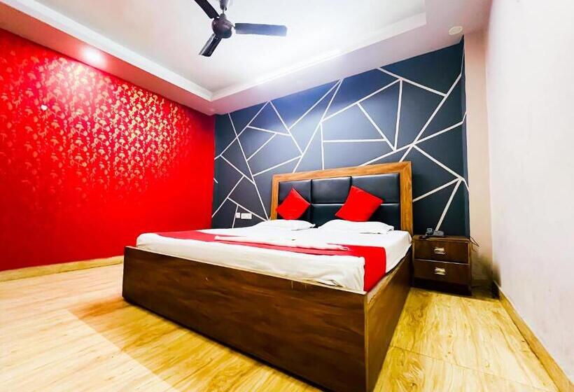 חדר דלוקס, Classic Hotel 02 Minute Walk In Nizamuddin Railway Station