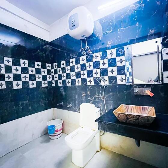 חדר דלוקס, Classic Hotel 02 Minute Walk In Nizamuddin Railway Station