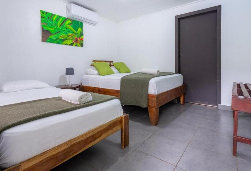 Трехместный Номер Superior, La Casona Eco Lodge Tortuguero