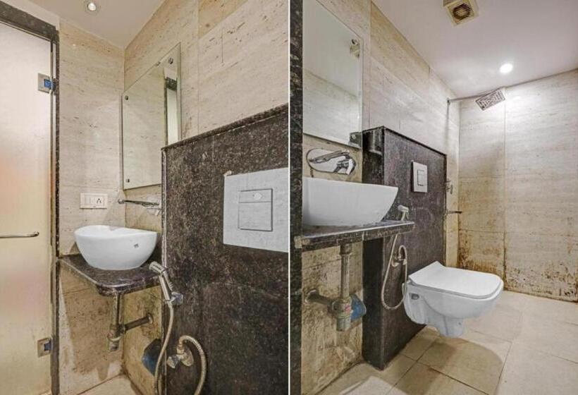 חדר סטנדרט, Prime Cashew & Paradise International Walking Distance Railway Station