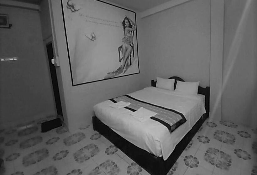 Стандартный Номер Кровать Кинг, Queens Backpackers Hostel