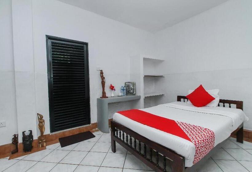 Номер Стандарт Трехместный, Sunny S Guest House Akurala