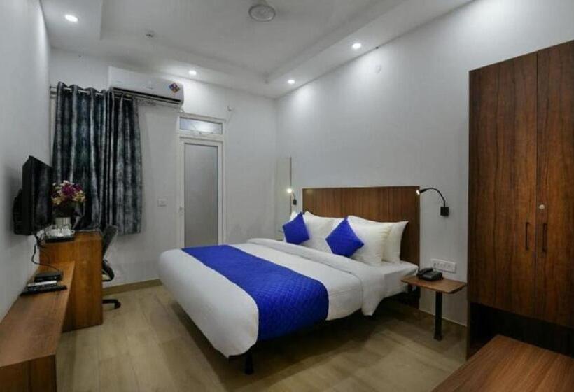 Номер Стандарт, The Emporio A Corporate Suites