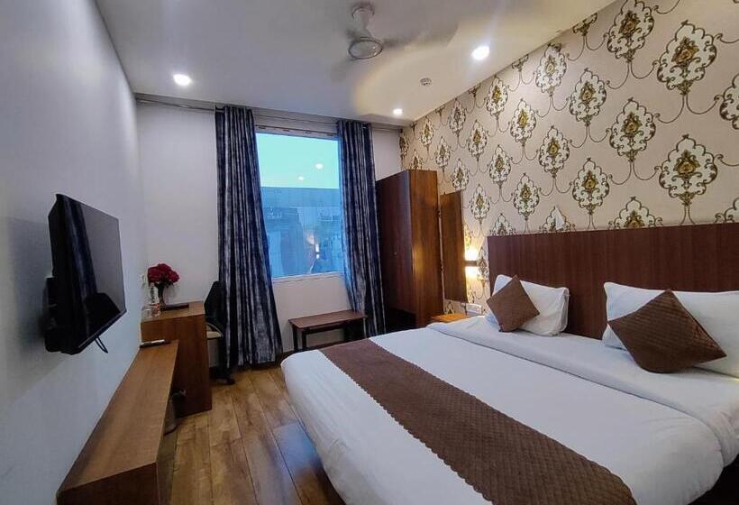 Номер Стандарт, The Emporio A Corporate Suites
