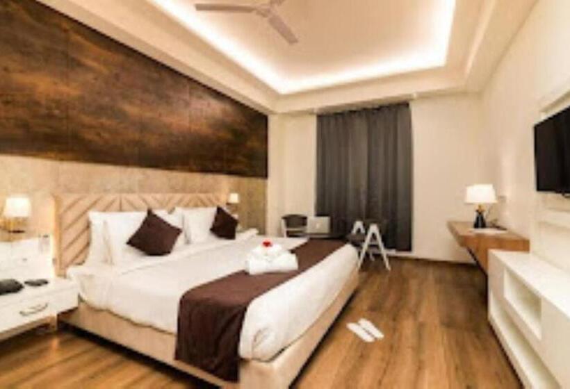 Номер Deluxe Кровать Кинг, The Ganga Bliss Haridwar