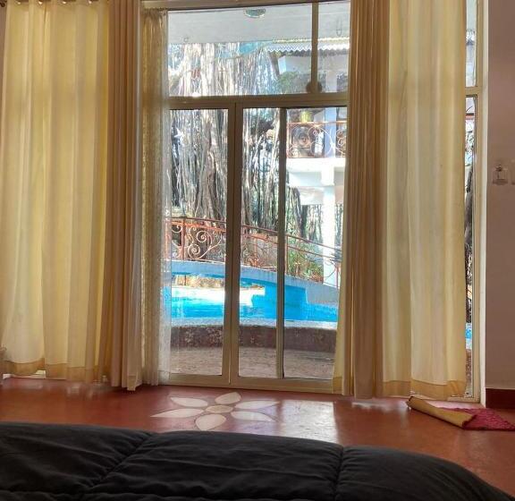 Villa 1 Dormitorio con Piscina, The Singing Tree