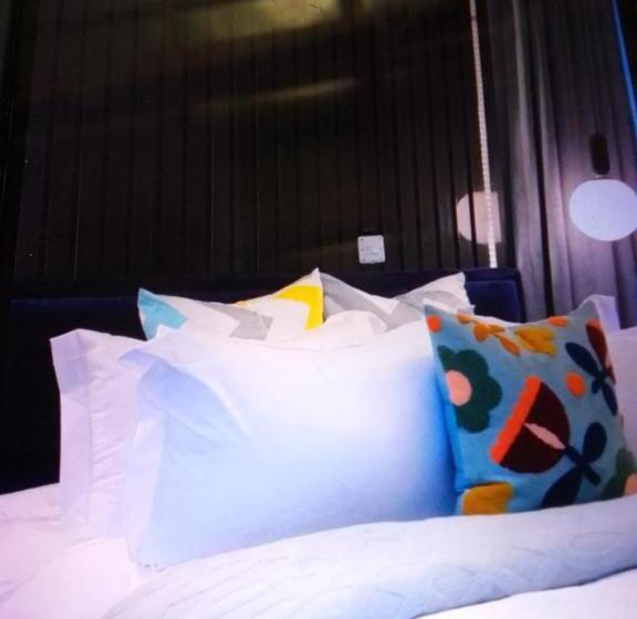 اتاق استاندارد با تخت بزرگ, Light House Hotel And Apartments Lekki Phase 1