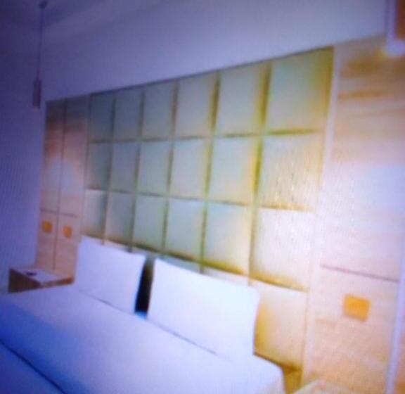 اتاق لوکس, Light House Hotel And Apartments Lekki Phase 1