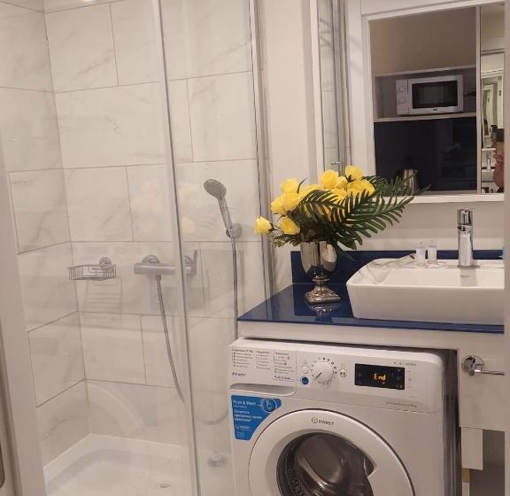 Deluxe Suite Sea View, Natalia Apartments In Orbi City