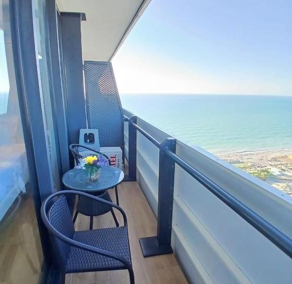 سوییت سوپریور, Natalia Apartments In Orbi City