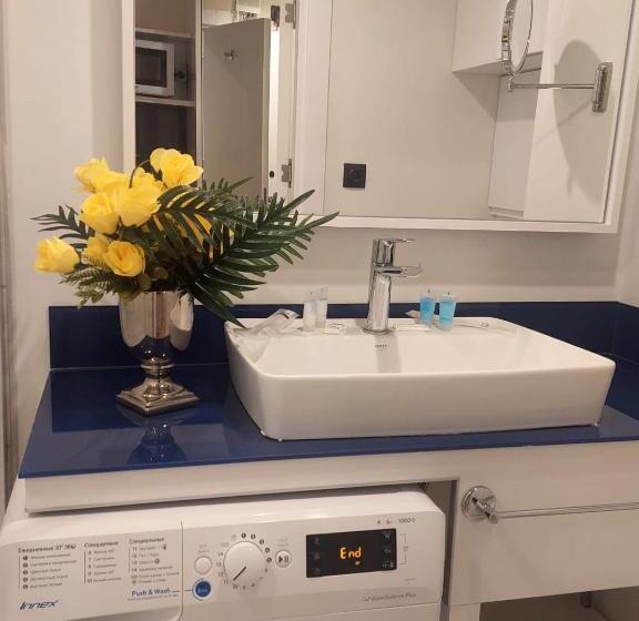 سوییت سوپریور, Natalia Apartments In Orbi City