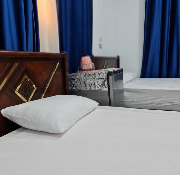 اتاق استاندارد با چشمانداز باغ, Happy Pyramids Inn