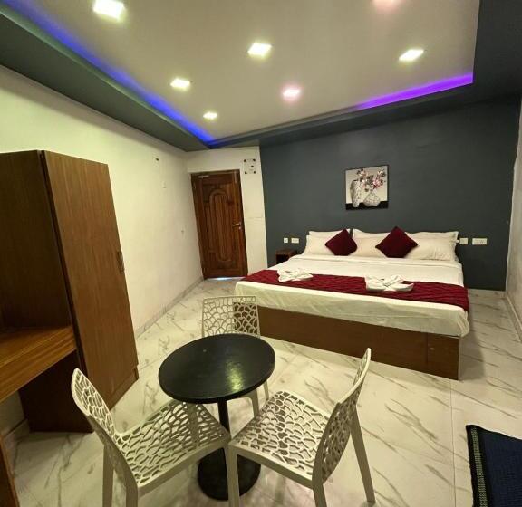 اتاق لوکس سه تخته, The Elite Beachview