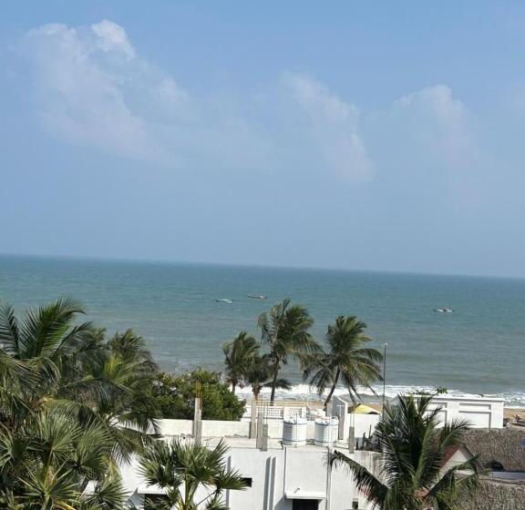 Chambre Triple Standard Vue Mer, The Elite Beachview