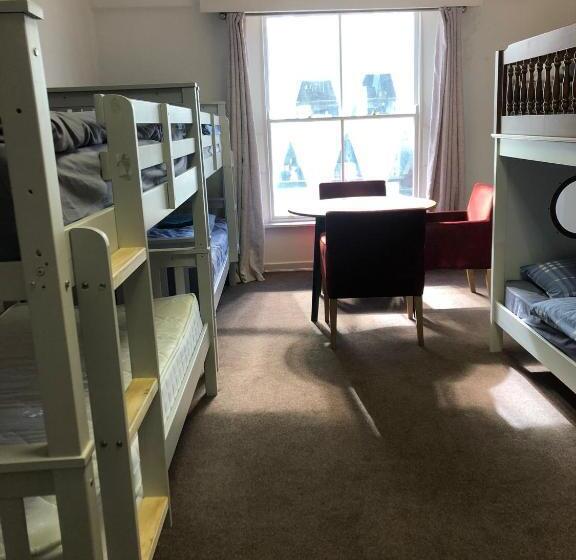 اتاق استاندارد چهار تخته, Tara Suite Private Room