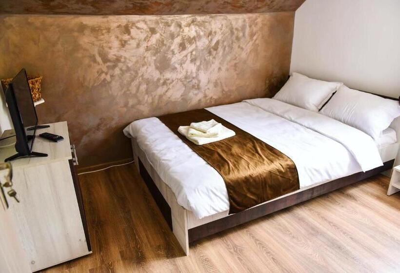 Четырехместный Номер Стандарт, Upforest Guesthouse