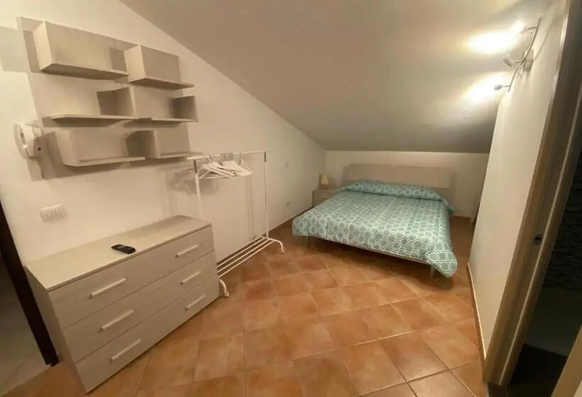 استودیوی سوپریور, Villa Il Boschetto