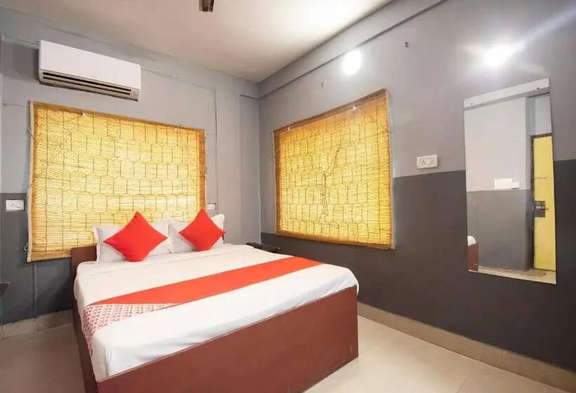 Classic Kolmen Hengen Huone, O Binayak Inn