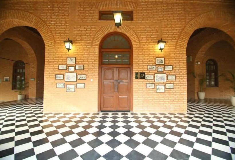 اتاق لوکس با تخت بزرگ, Peshawar Barracks Estb 1867