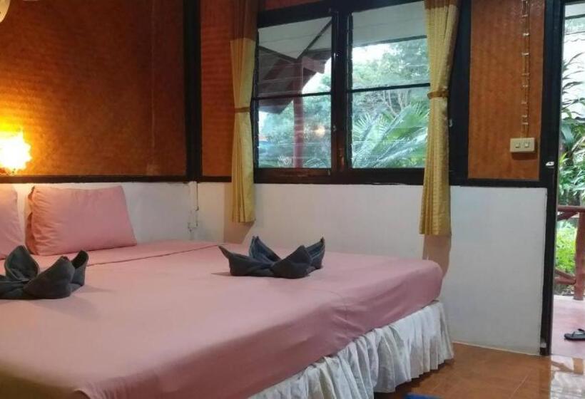 Номер Basic, Lanta Long Beach Hostel