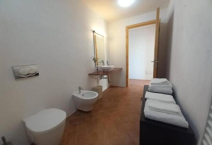 标准间, Affittacamere St Roch   Colazione, Bagno Annesso E Giardino   La Spezia